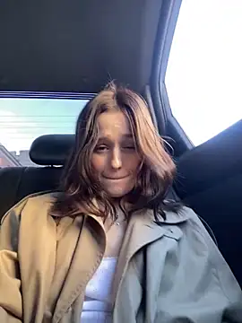 Mia Mia M online show from 13, 3, 2026