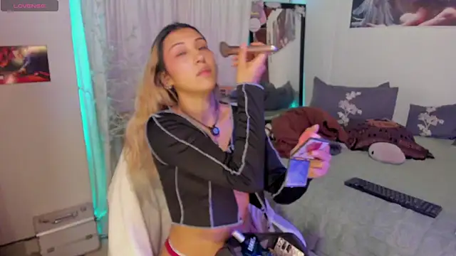 Snapshot of cuteweed420 chatting on 27, 5, 2026 cuteweed420 online show from 27, 5, 2026