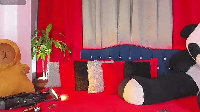 Snapshot of Missisabella_ chatting on 2, 5, 2026 Missisabella online show from 2, 5, 2026