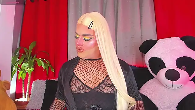 Snapshot of Missisabella_ chatting on 9, 5, 2026 Missisabella online show from 9, 5, 2026