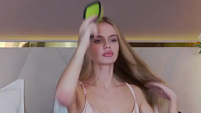 Snapshot of KristinaMaers chatting on 22, 1, 2025 KristinaMaers online show from 22, 1, 2025