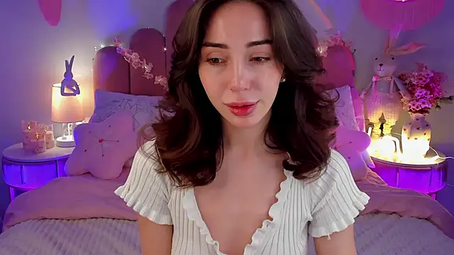 ElsaYoung online show from 4, 4, 2026