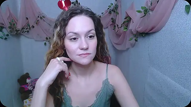Lina Star S online show from 14, 12, 2024