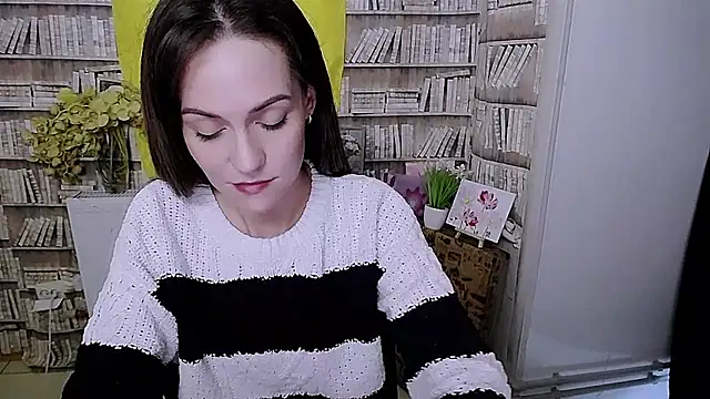 Lina Star S online show from 12, 10, 2025