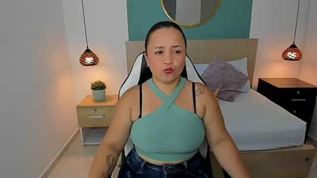 Snapshot of linda_rios_ chatting on 28, 1, 2025 linda rios online show from 28, 1, 2025