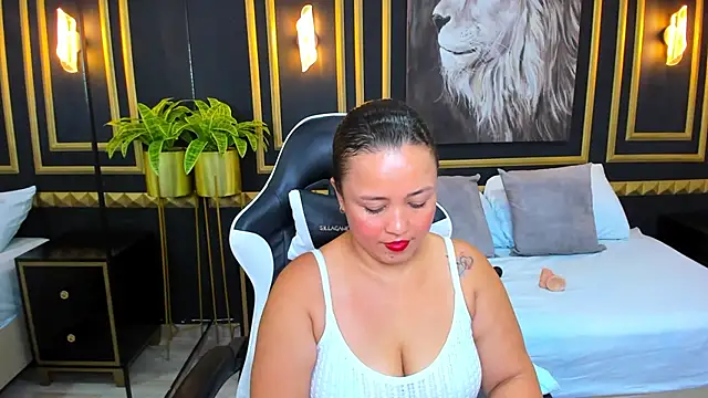 Snapshot of linda_rios_ chatting on 1, 2, 2025 linda rios online show from 1, 2, 2025