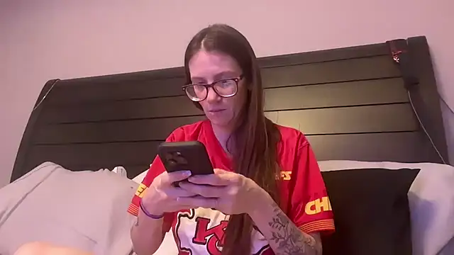 yourstrulylivy69 online show from 19, 1, 2025