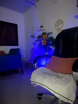 jazmin anbar online show from 2, 4, 2026