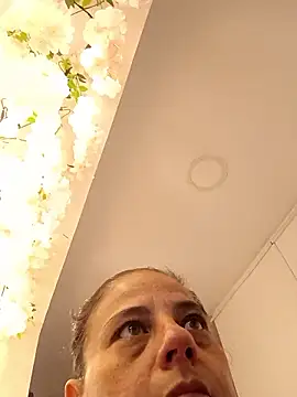 sasi luna online show from 1, 10, 2025