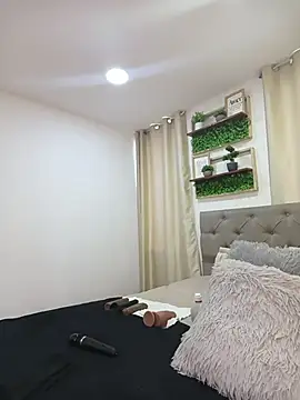 sasi luna online show from 28, 2, 2026