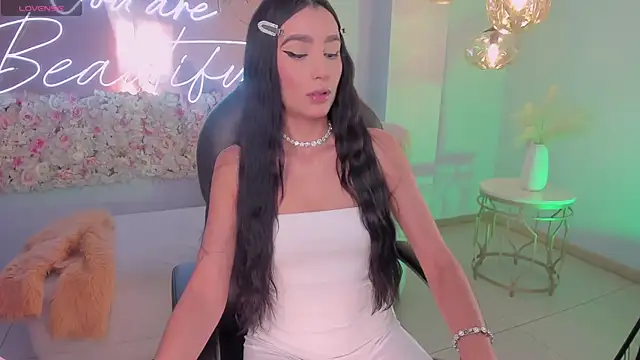 BellaCarteer  online show from 2, 12, 2025