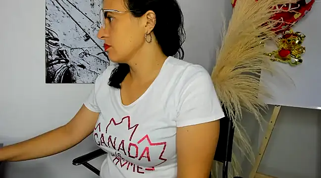 africa holmes online show from 22, 2, 2025