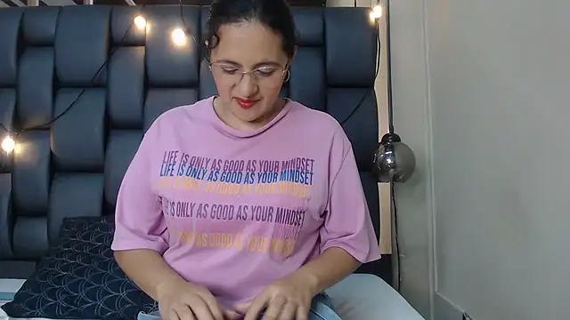 africa holmes online show from 22, 3, 2025