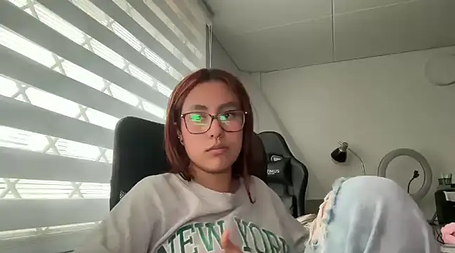 Snapshot of julivali chatting on 15, 3, 2025 julivali online show from 15, 3, 2025