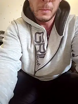 jourdinio13 online show from 28, 2, 2026