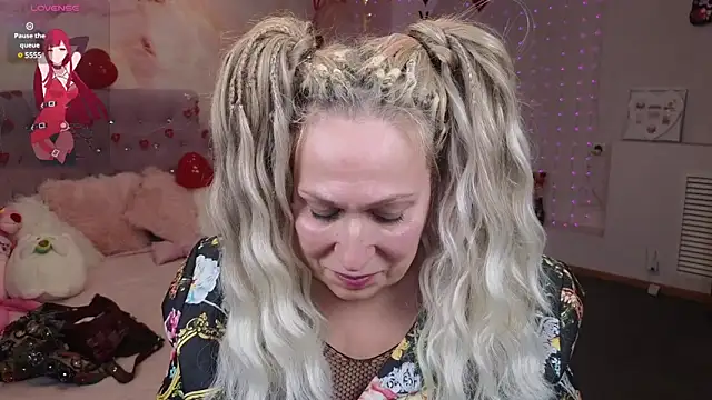 Penelope Pinky online show from 14, 2, 2025