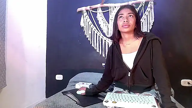 Snapshot of anais_tgn chatting on 15, 3, 2025 anais tgn online show from 15, 3, 2025