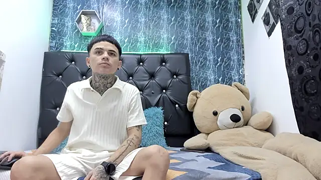 exotic hot couple online show from 10, 1, 2026