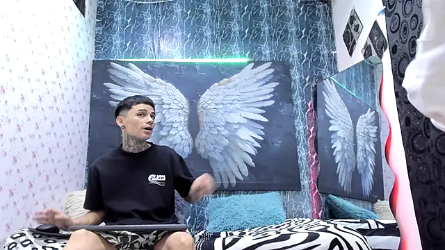 exotic hot couple online show from 4, 4, 2026