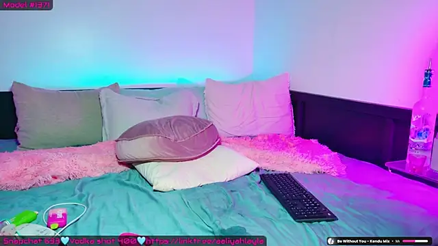 AaliyahLaylah online show from 14, 7, 2026