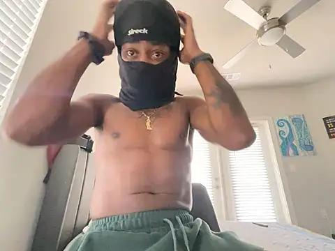 Snapshot of siscobob03 chatting on 27, 12, 2024 siscobob03 online show from 27, 12, 2024