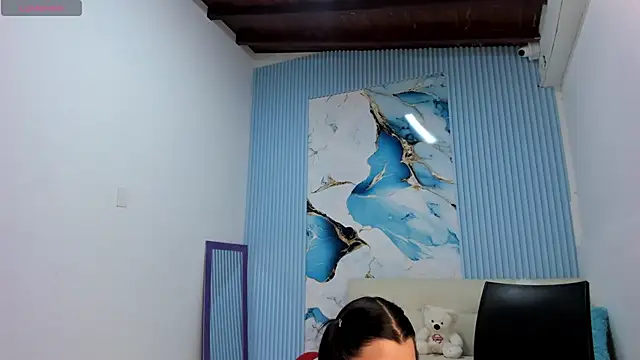 Danniela18  online show from 3, 3, 2025