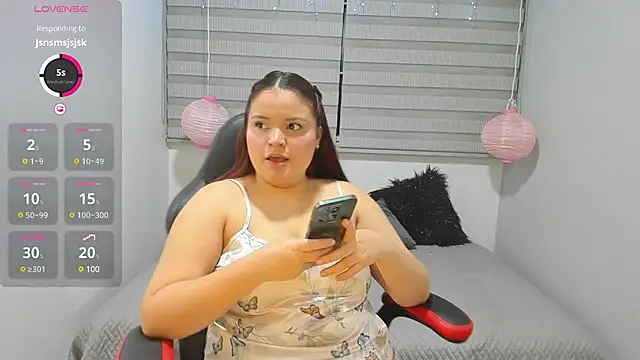 Snapshot of melanie_hh chatting on 7, 1, 2025 melanie hh online show from 7, 1, 2025