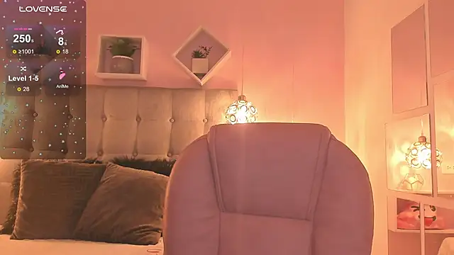 Snapshot of melanie_hh chatting on 14, 9, 2025 melanie hh online show from 14, 9, 2025