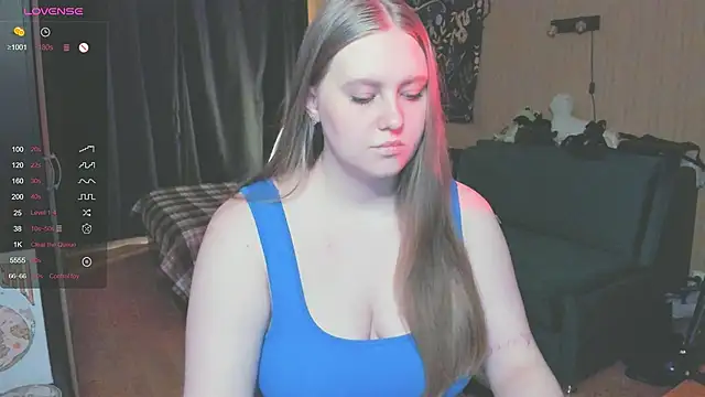 Alice Dreamgirl  online show from 21, 10, 2025