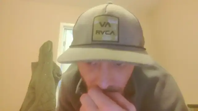 Snapshot of Huntzg23 chatting on 19, 12, 2025 Huntzg23 online show from 19, 12, 2025