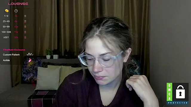 Snapshot of Alicia_redfollow chatting on 4, 10, 2025 Alicia redfollow online show from 4, 10, 2025