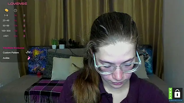 Alicia redfollow online show from 14, 10, 2025