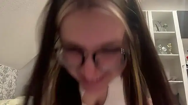 NikaCyberslut online show from 28, 12, 2024