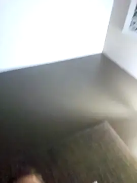 Snapshot of tileguyyy chatting on 23, 12, 2025 tileguyyy online show from 23, 12, 2025