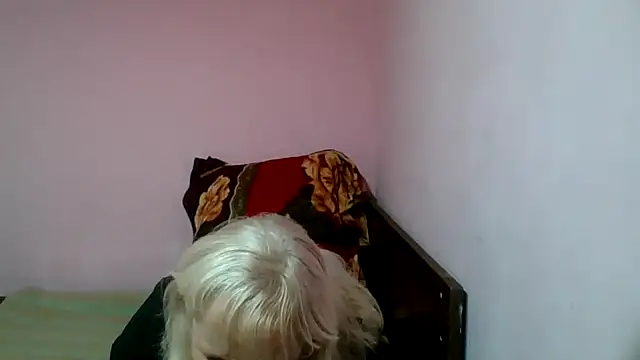 sakura blonde online show from 15, 2, 2025