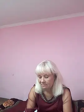 sakura blonde online show from 27, 9, 2025