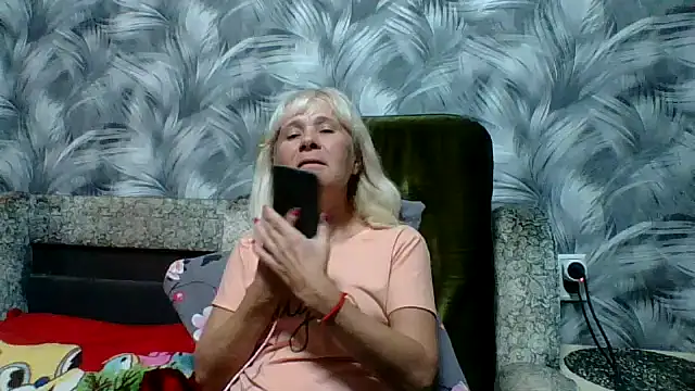 sakura blonde online show from 11, 10, 2025