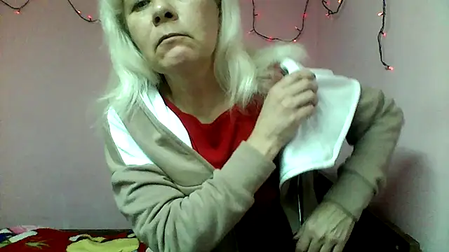 sakura blonde online show from 1, 3, 2026