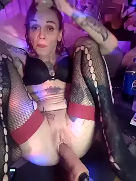 MommyMisfit online show from 3, 2, 2026