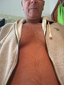 SecretlyDD online show from 2, 5, 2026