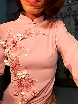 Lucy limon online show from 5, 3, 2025