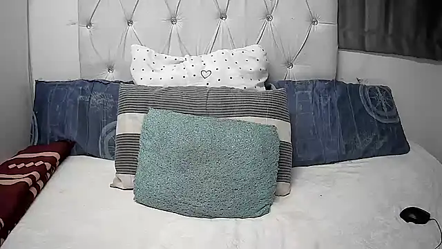 Browncaramel1999 online show from 8, 5, 2026