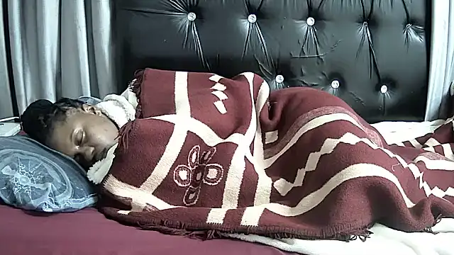 Browncaramel1999 online show from 27, 5, 2026