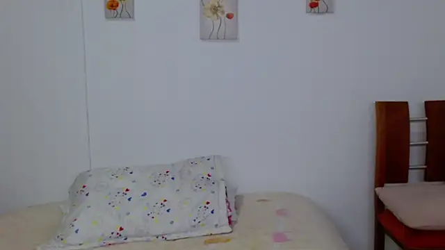 Snapshot of arianna_ros3 chatting on 21, 7, 2026 arianna ros3 online show from 21, 7, 2026