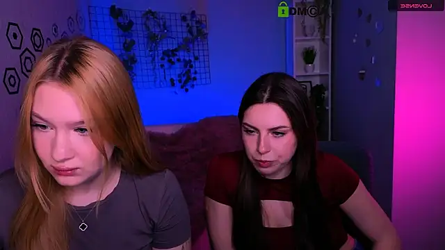 playful sophie online show from 24, 3, 2026