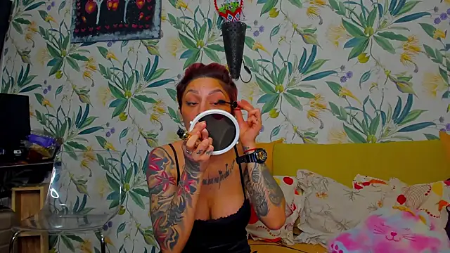 Lucky Deniz online show from 4, 2, 2026