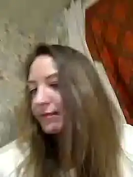 Snapshot of KattyLuuu chatting on 2, 1, 2025 KattyLuuu online show from 2, 1, 2025