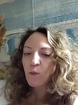 Snapshot of KattyLuuu chatting on 22, 11, 2025 KattyLuuu online show from 22, 11, 2025