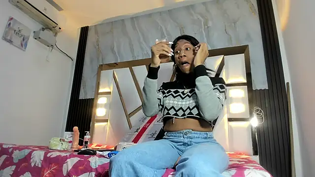 amber diior online show from 27, 9, 2025