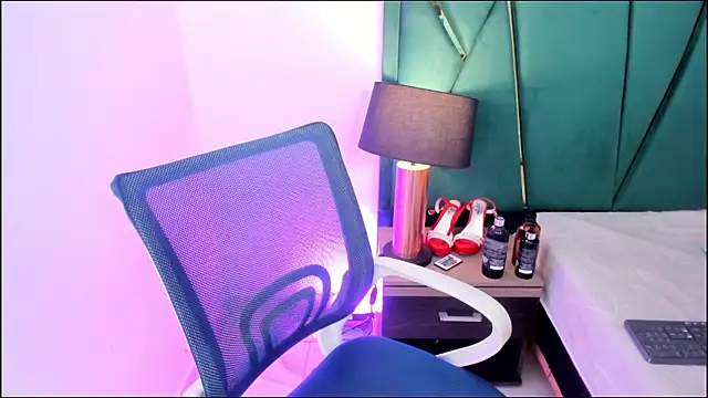 Tamara Myller online show from 11, 4, 2026